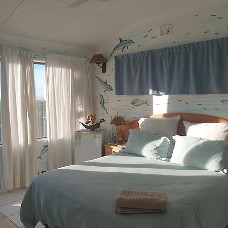 Deep Blue Guest House Amanzimtoti Exterior foto